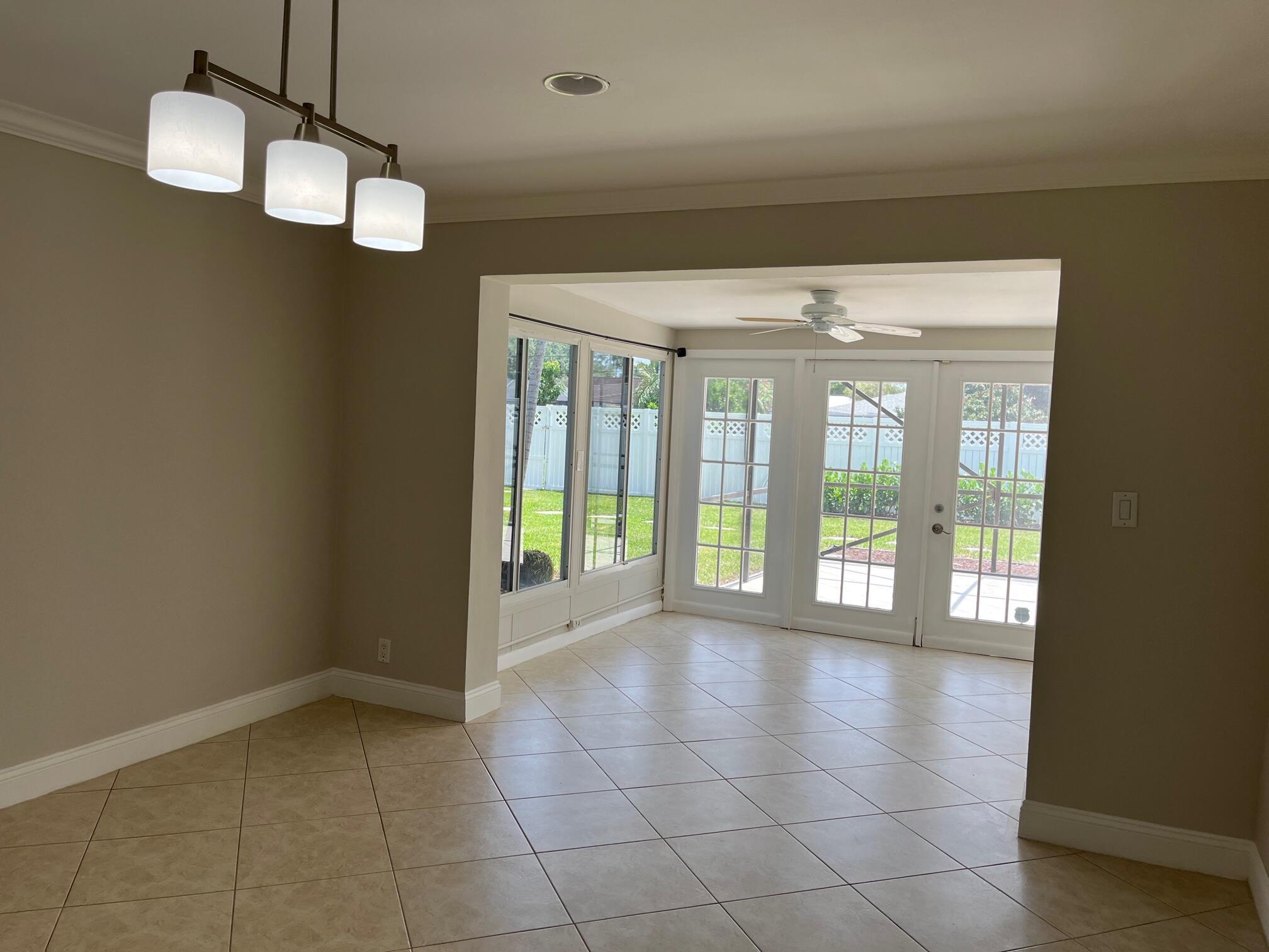 BOCA RATON SQUARE UNIT 4 - Residential