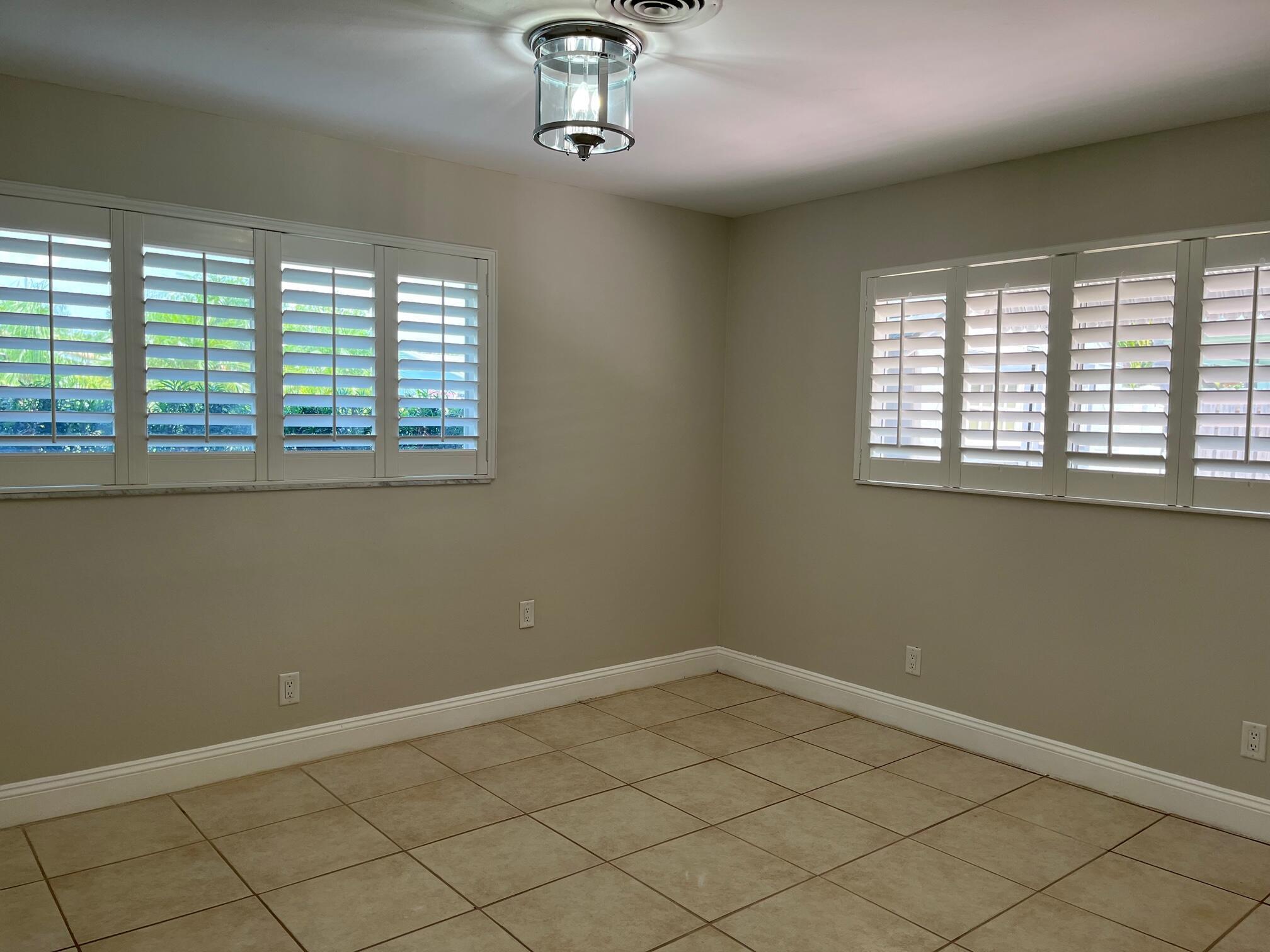 BOCA RATON SQUARE UNIT 4 - Residential
