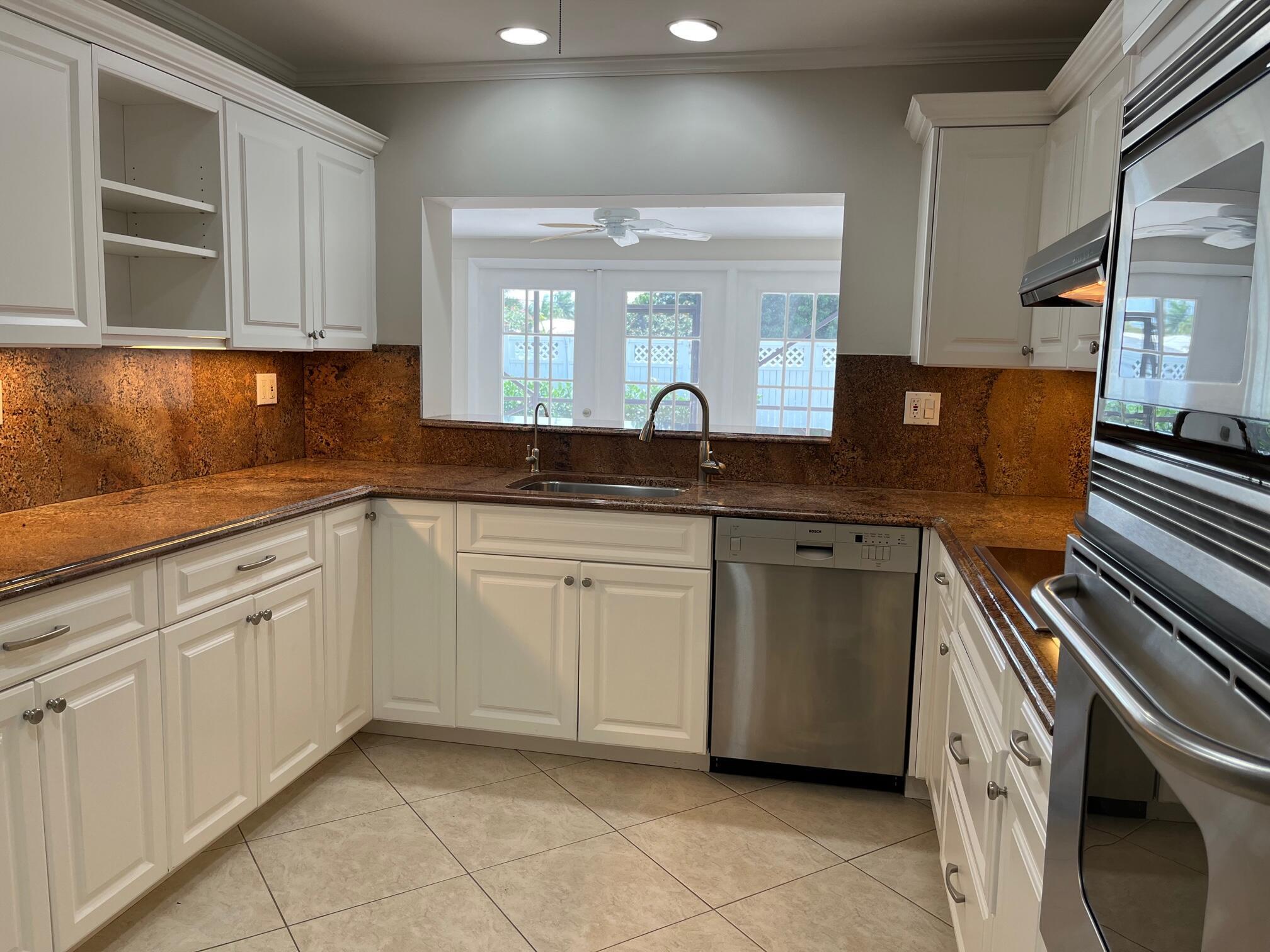 BOCA RATON SQUARE UNIT 4 - Residential