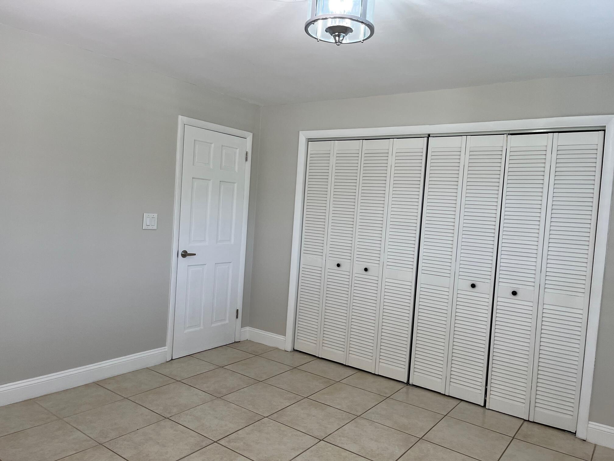 BOCA RATON SQUARE UNIT 4 - Residential