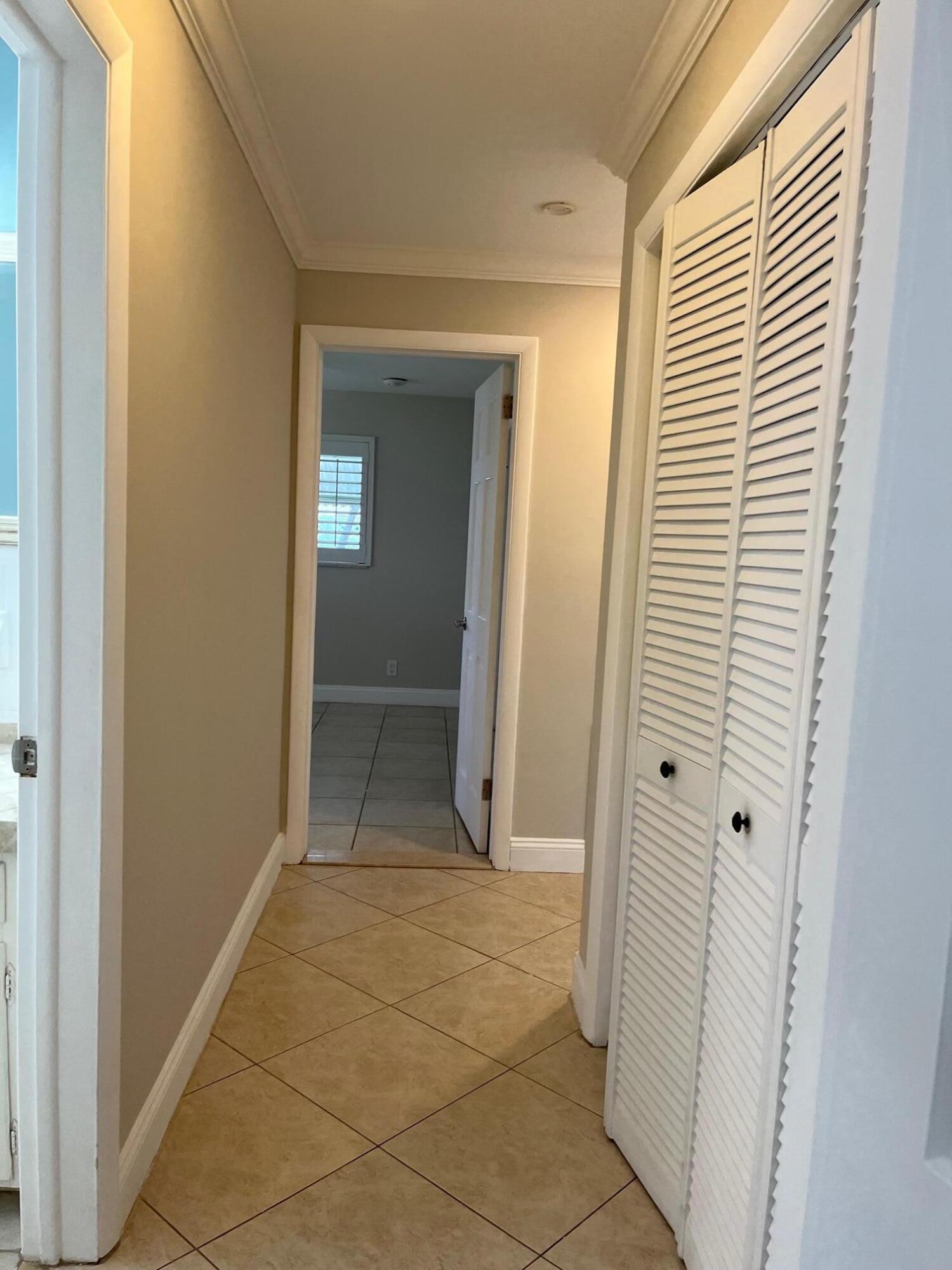 BOCA RATON SQUARE UNIT 4 - Residential