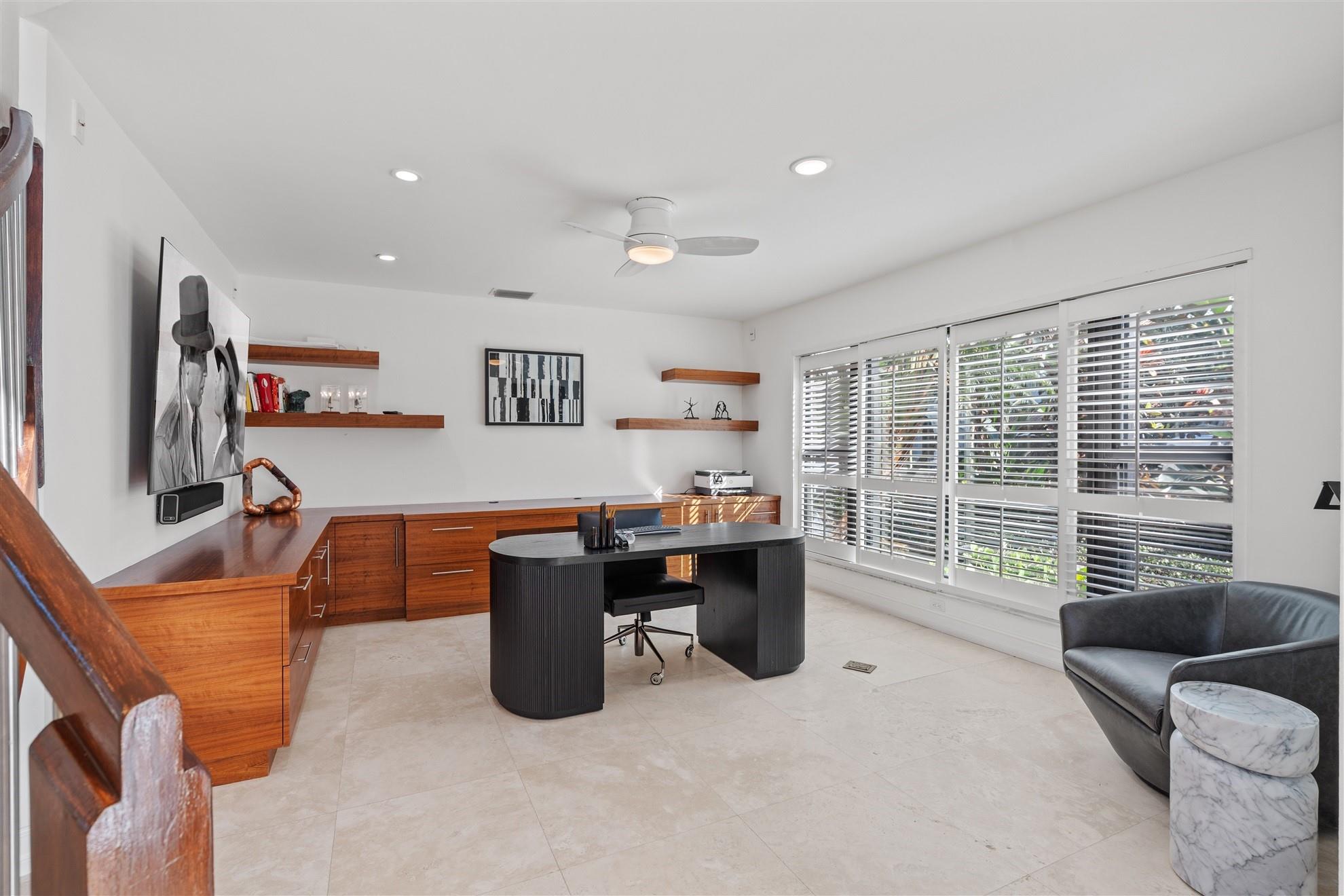 LIGHTHOUSE POINT 3RD SEC - Residential