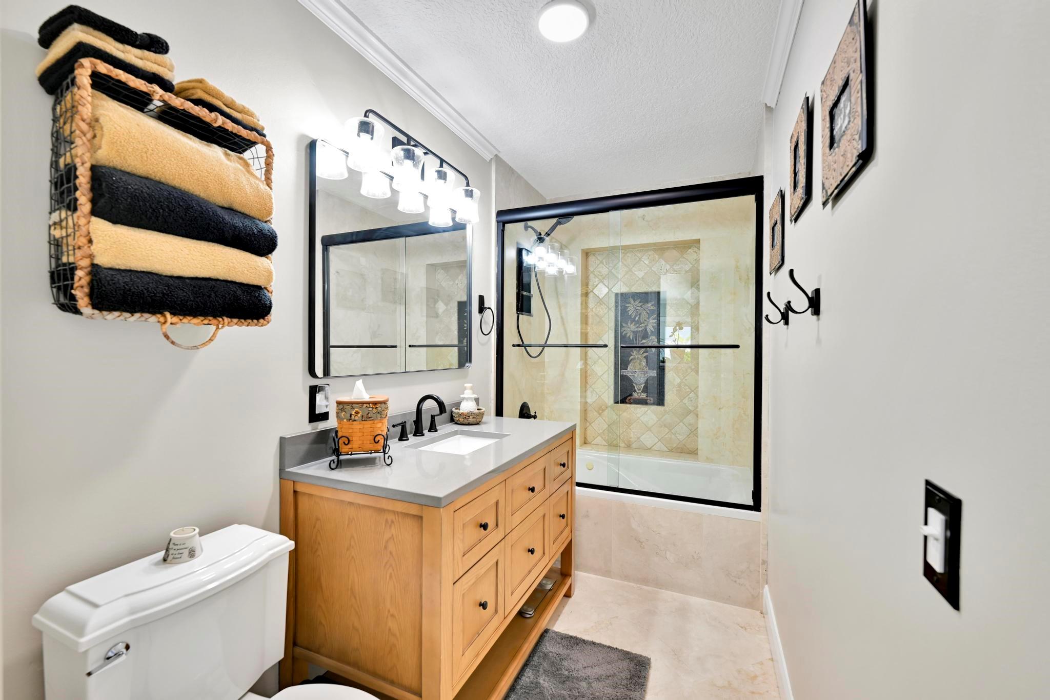 NORTH BAL HARBOUR - Residential