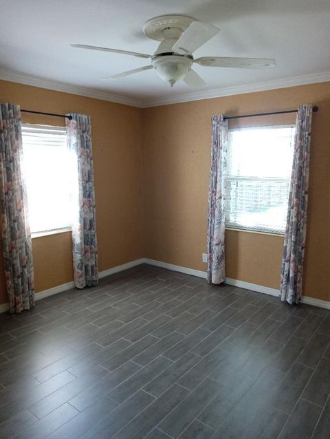 A home in Oakland Park
