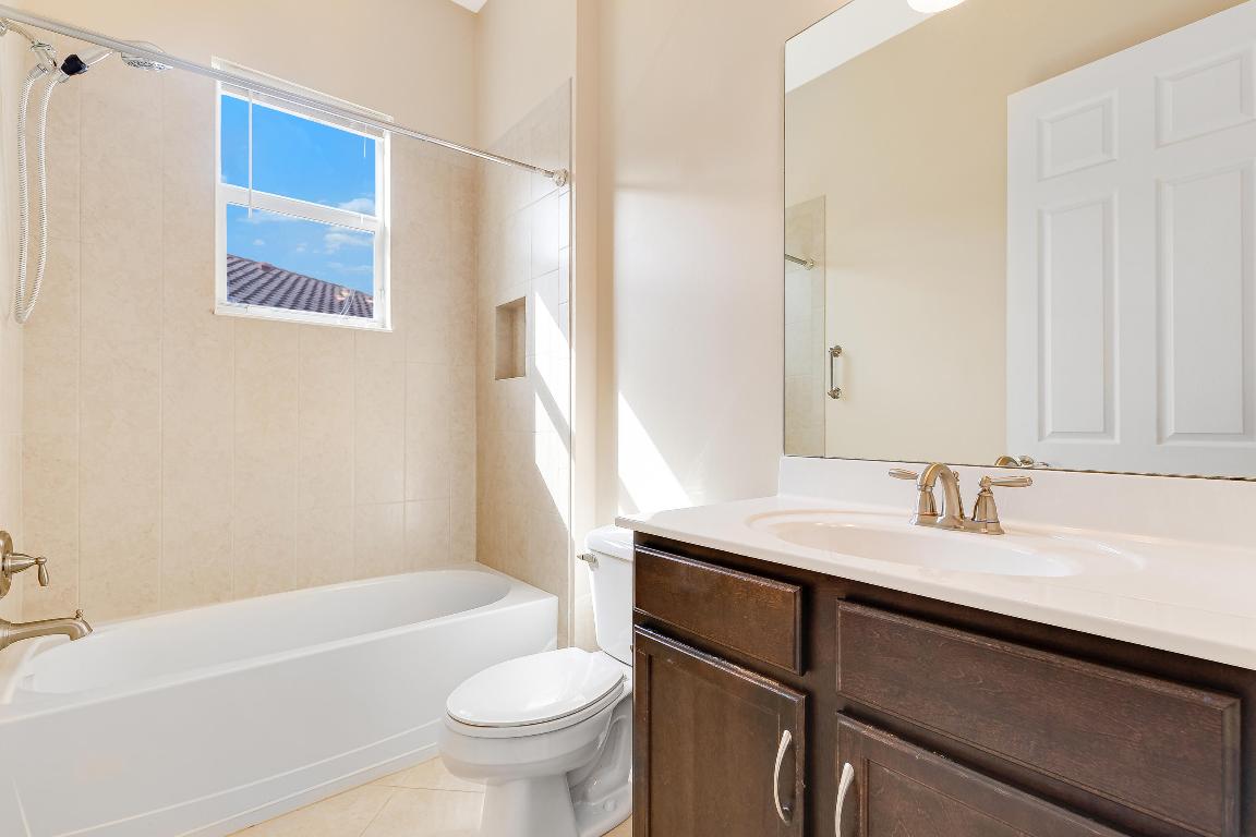 PORTOSOL REPL NO 2 - Residential Lease