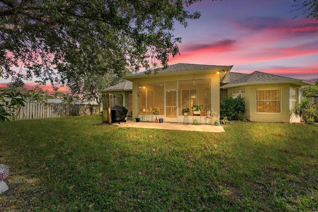 Photo of 579 SE Marydale Terrace, Port Saint Lucie, FL 34983 (MLS # R11145908)