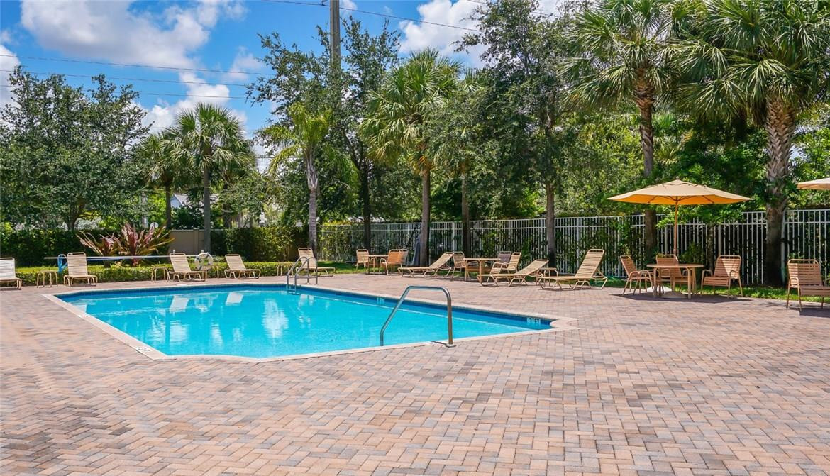 Colony Lake - Residential