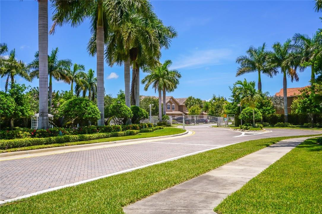 Colony Lake - Residential