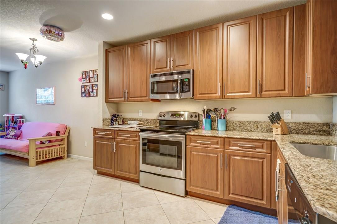 Colony Lake - Residential