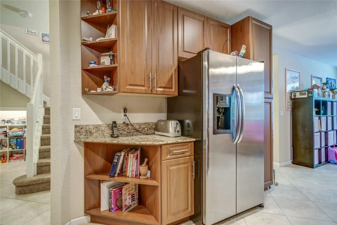 Colony Lake - Residential