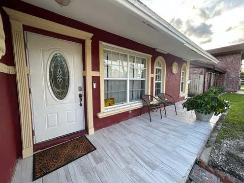Tiny photo for 7526 SW 7th Court, North Lauderdale, FL 33068 (MLS # B26045988)