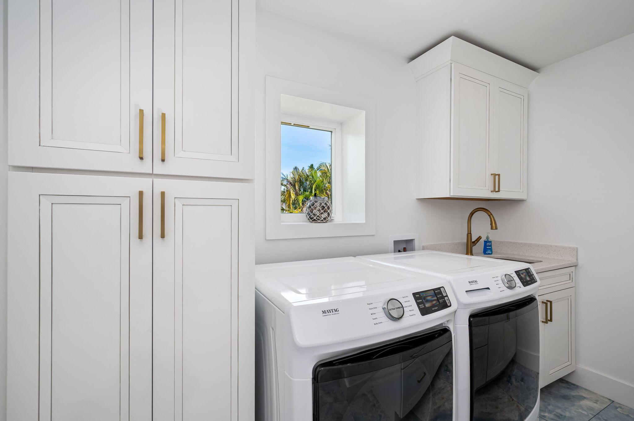 Coral Sands - Residential