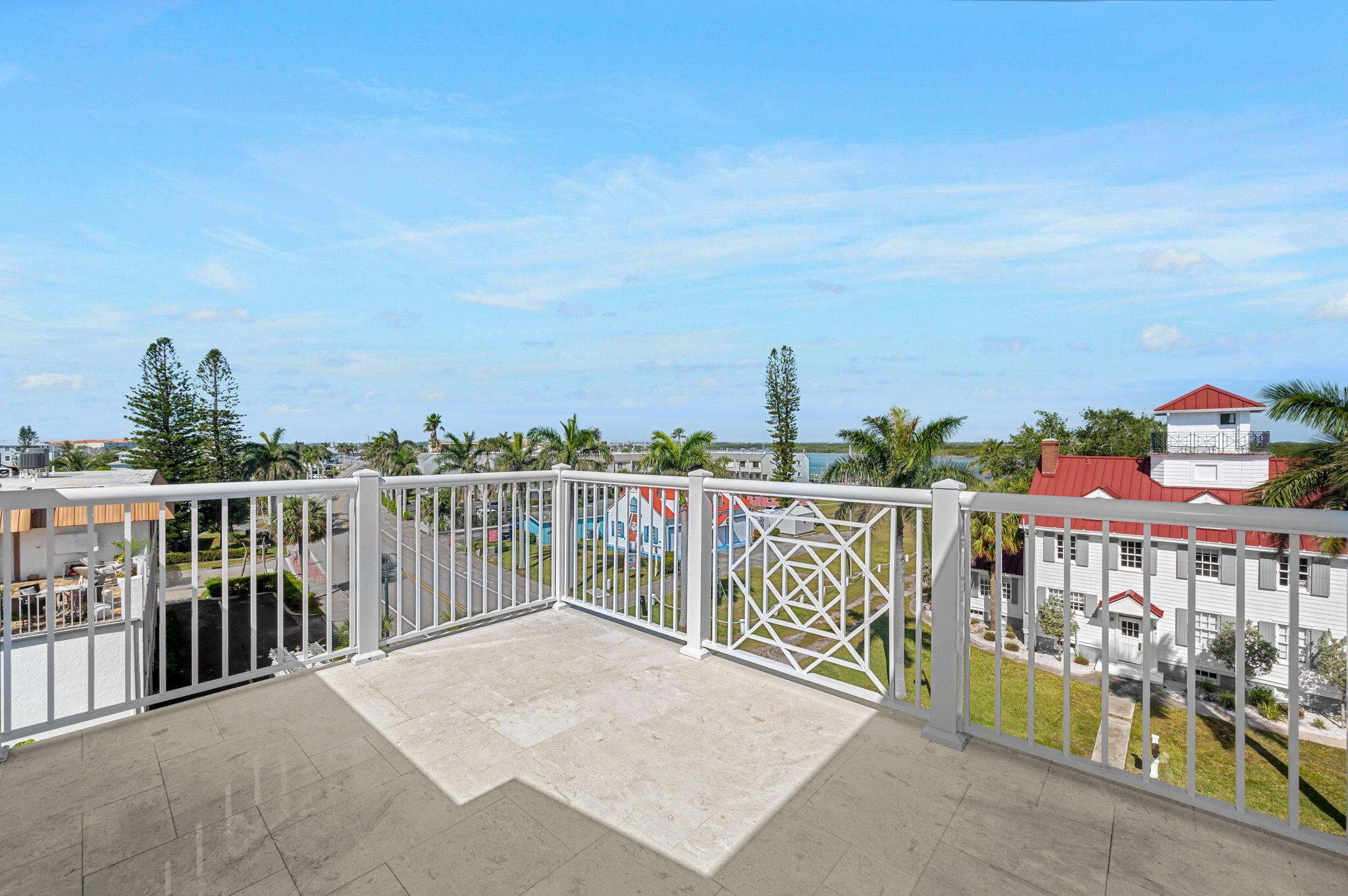 Coral Sands - Residential