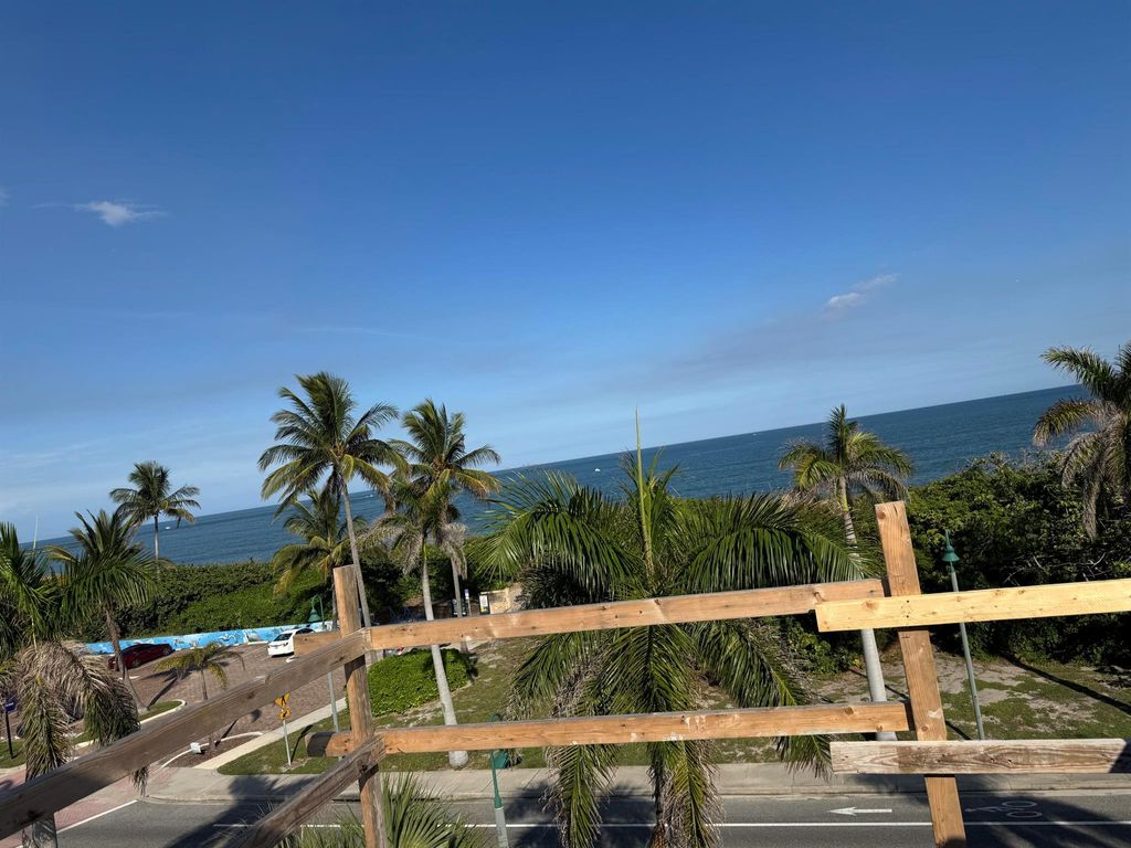 Photo of 527 Coral Sands Way, Fort Pierce, FL 34949 (MLS # R11146484)