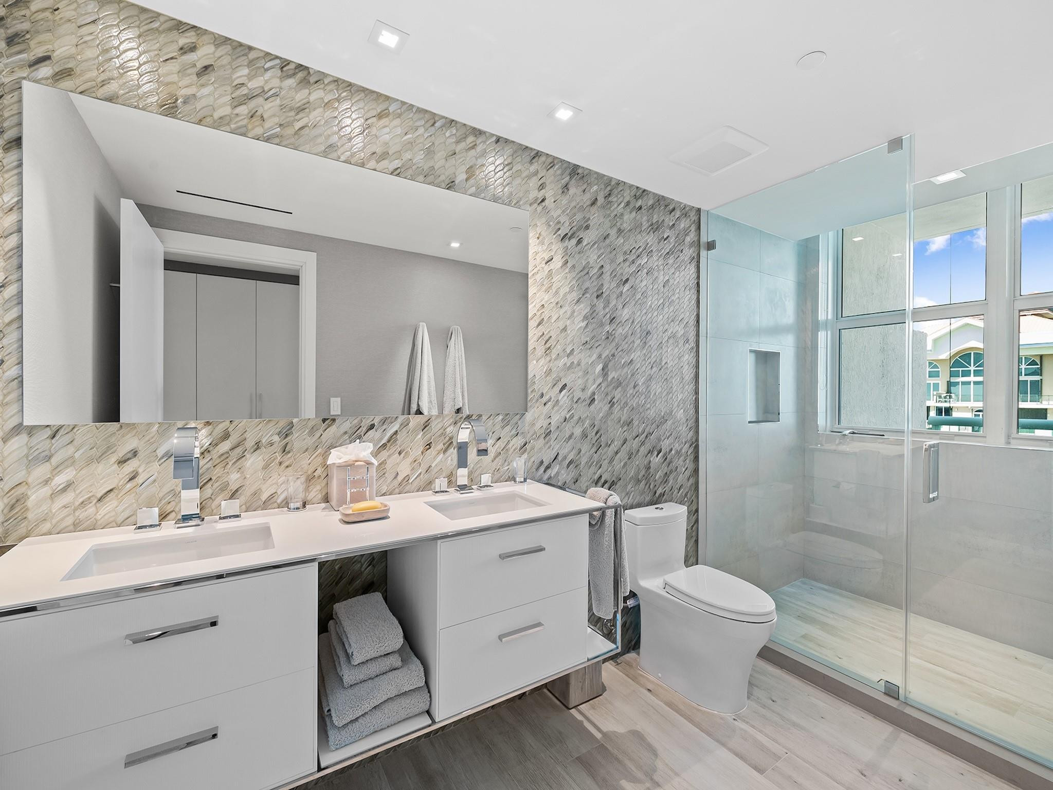 Las Olas Beach Club Condo - Residential