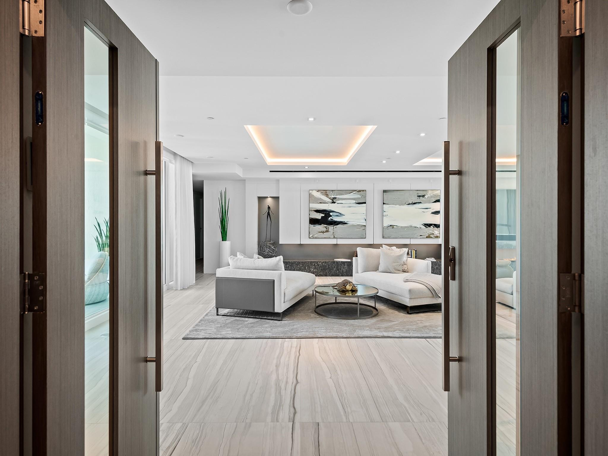 Las Olas Beach Club Condo - Residential