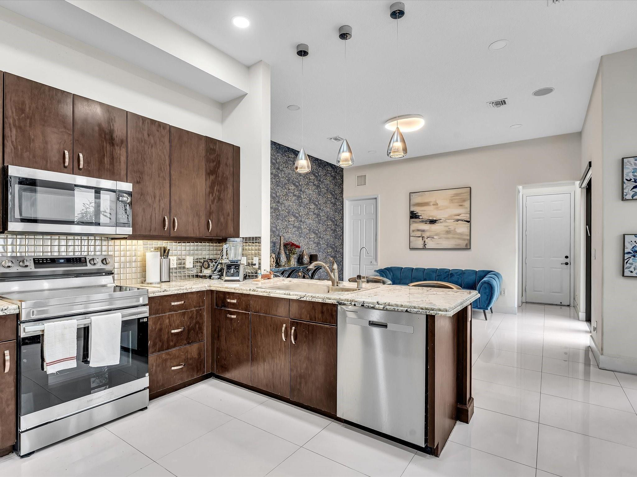 Monterra 175-155 B - Residential Lease