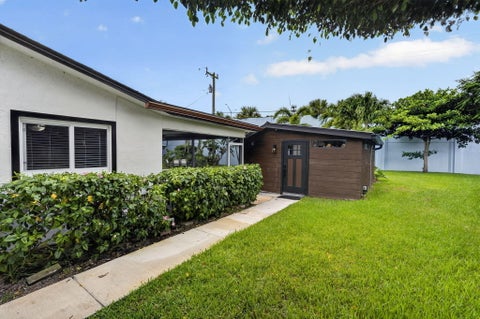 Tiny photo for 10339 Daphne Avenue, Palm Beach Gardens, FL 33410 (MLS # B26037355)