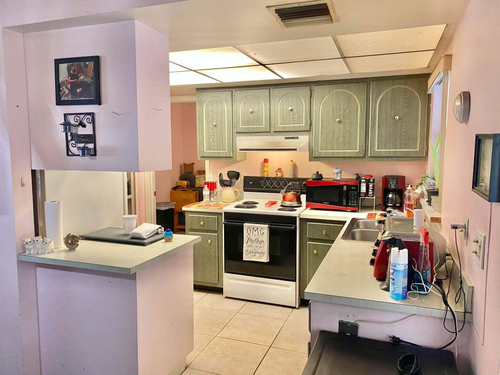 Photo of 435 NE Solida Circle, Port Saint Lucie, FL 34953 (MLS # R11075067)