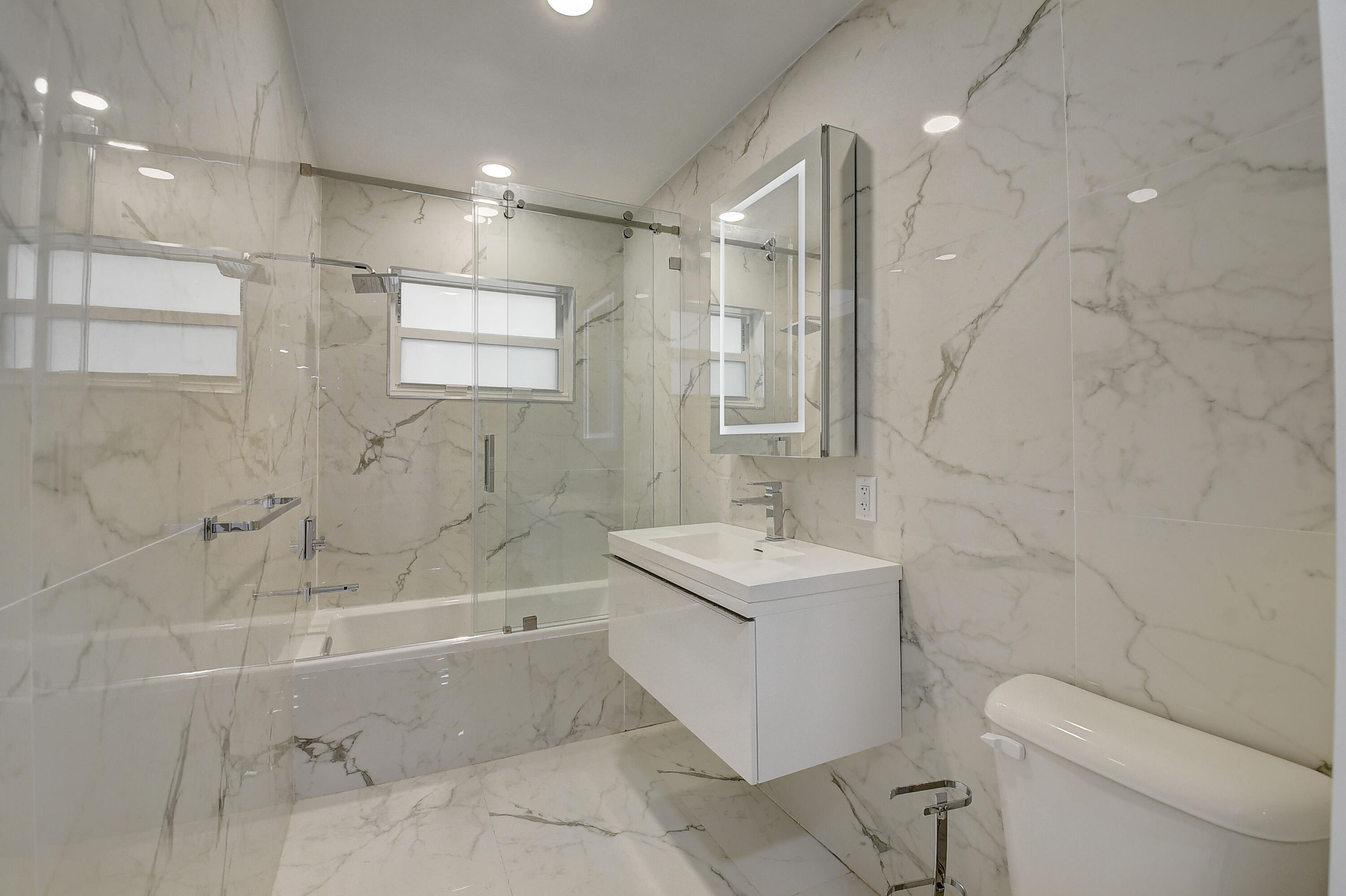 BOCA KEYS - Residential Lease