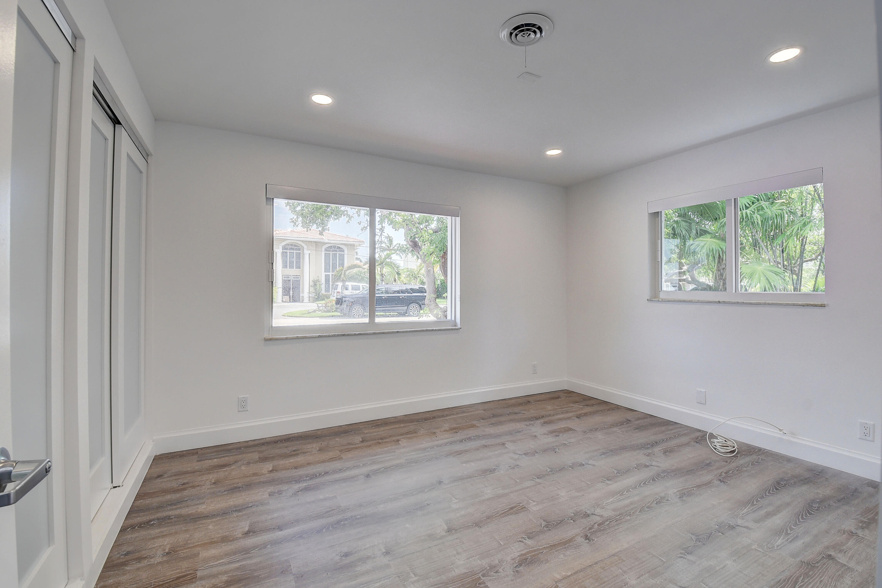 BOCA KEYS - Residential Lease