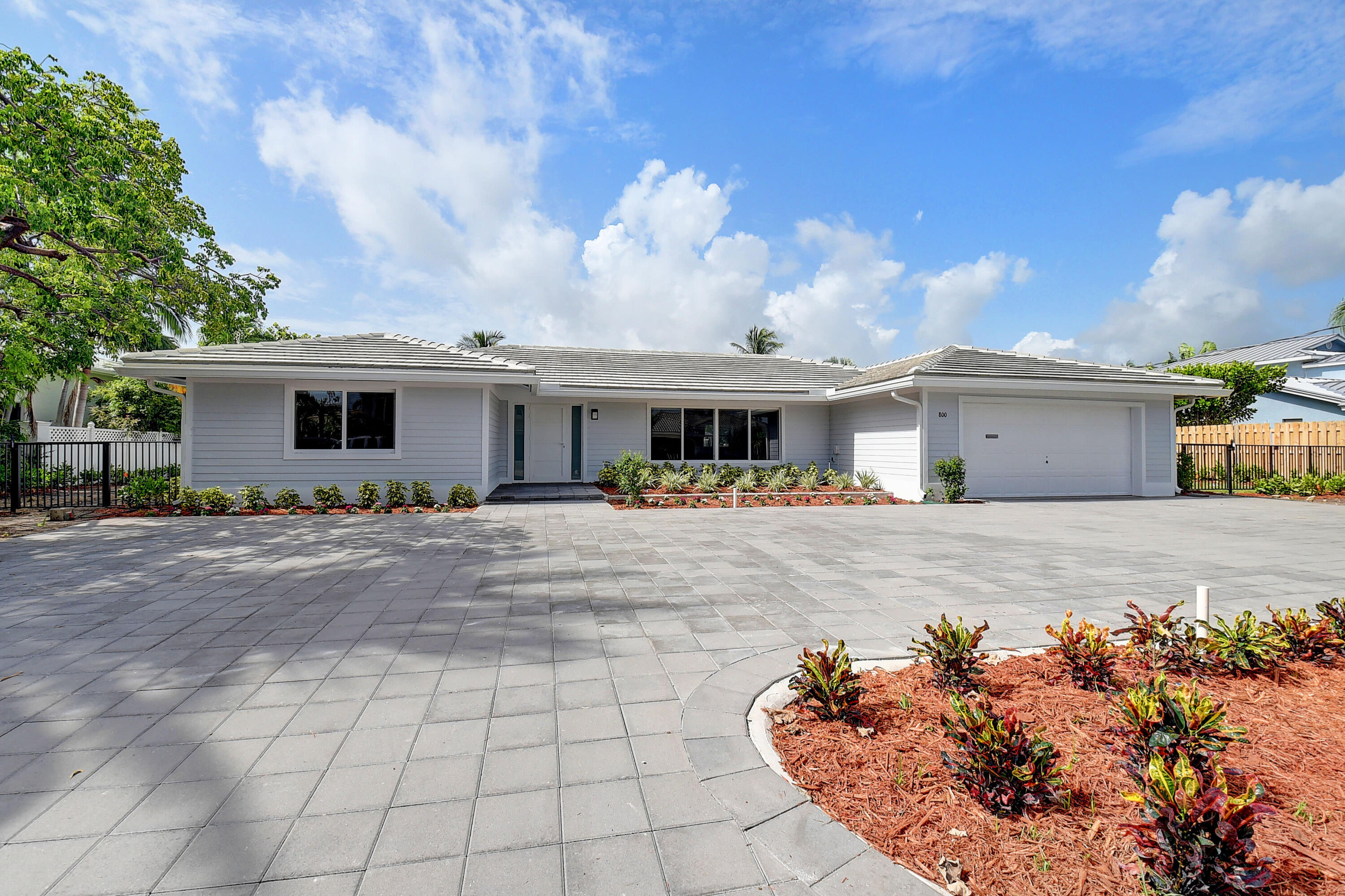 BOCA KEYS - Residential Lease