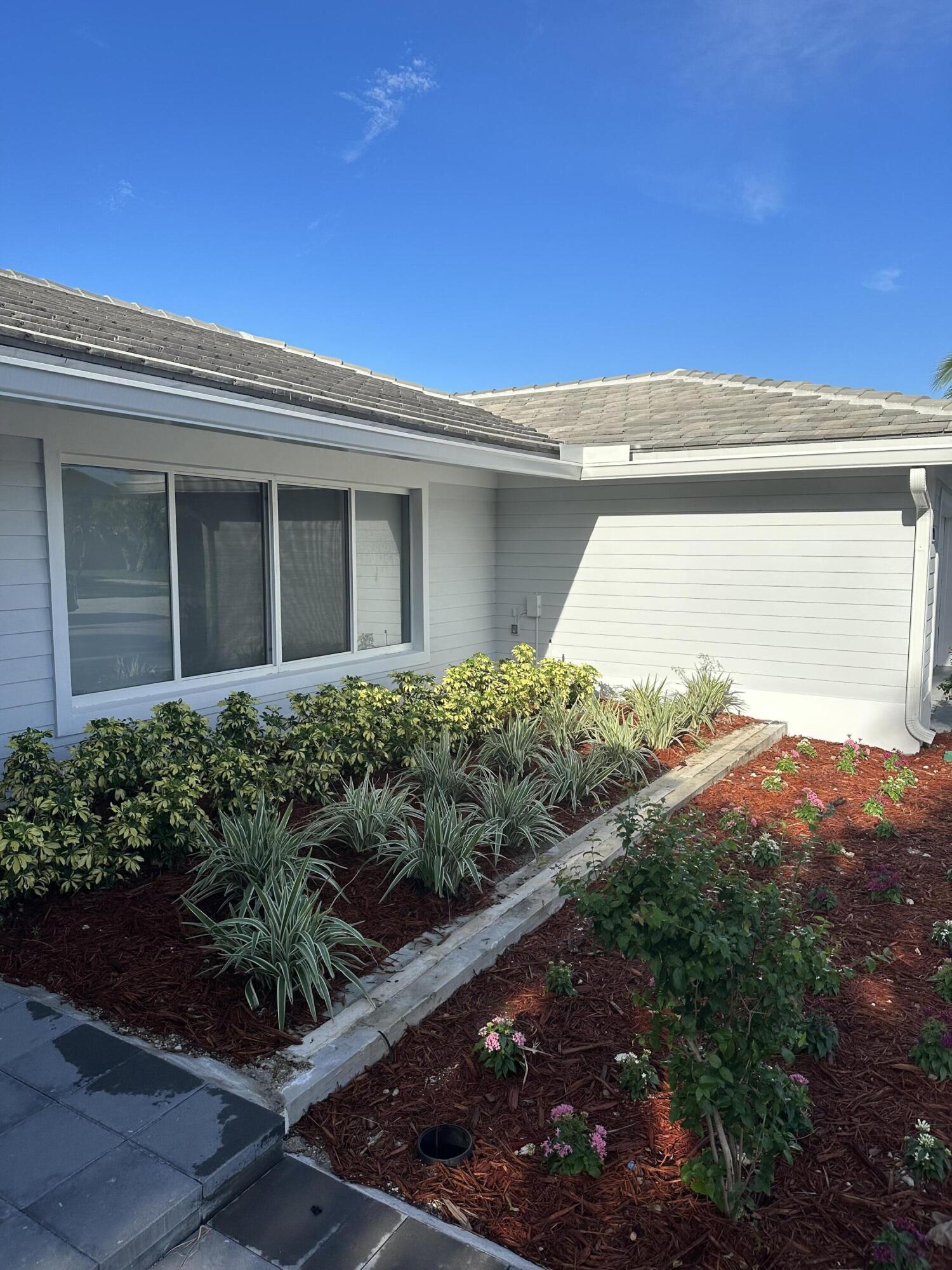 BOCA KEYS - Residential Lease