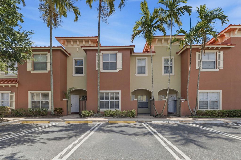 Photo of 178 Lake Monterey Circle, Boynton Beach, FL 33426 (MLS # B26010009)