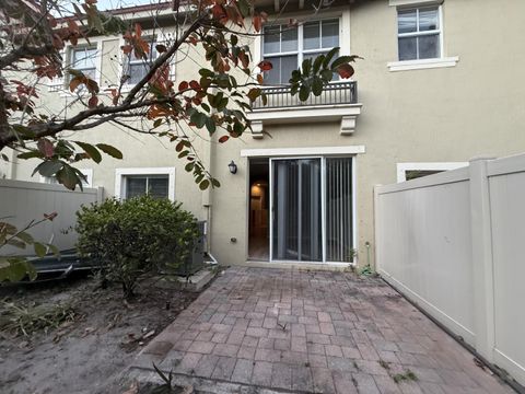 178 Lake Monterey Circle Boynton Beach FL 33426