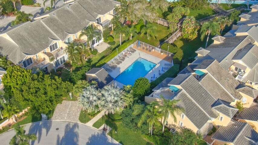 DOCKSIDE AT JUPITER HARBO - Residential Lease