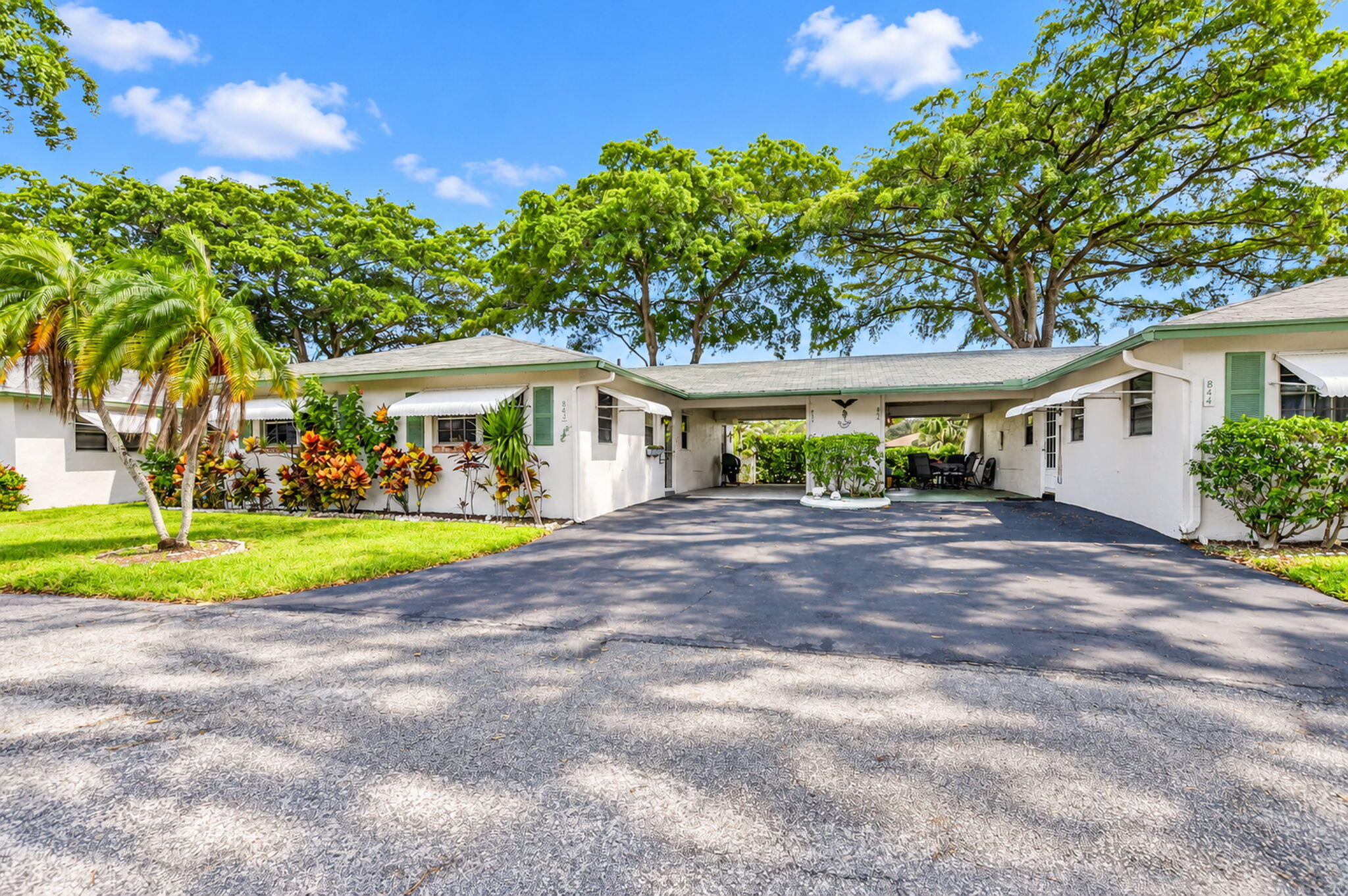 View photos, virtual tours, details... 843 Meadowlark Lane