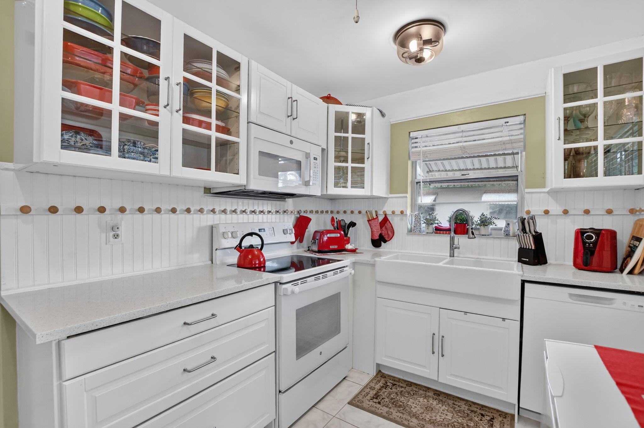 Properties 843 Meadowlark Lane