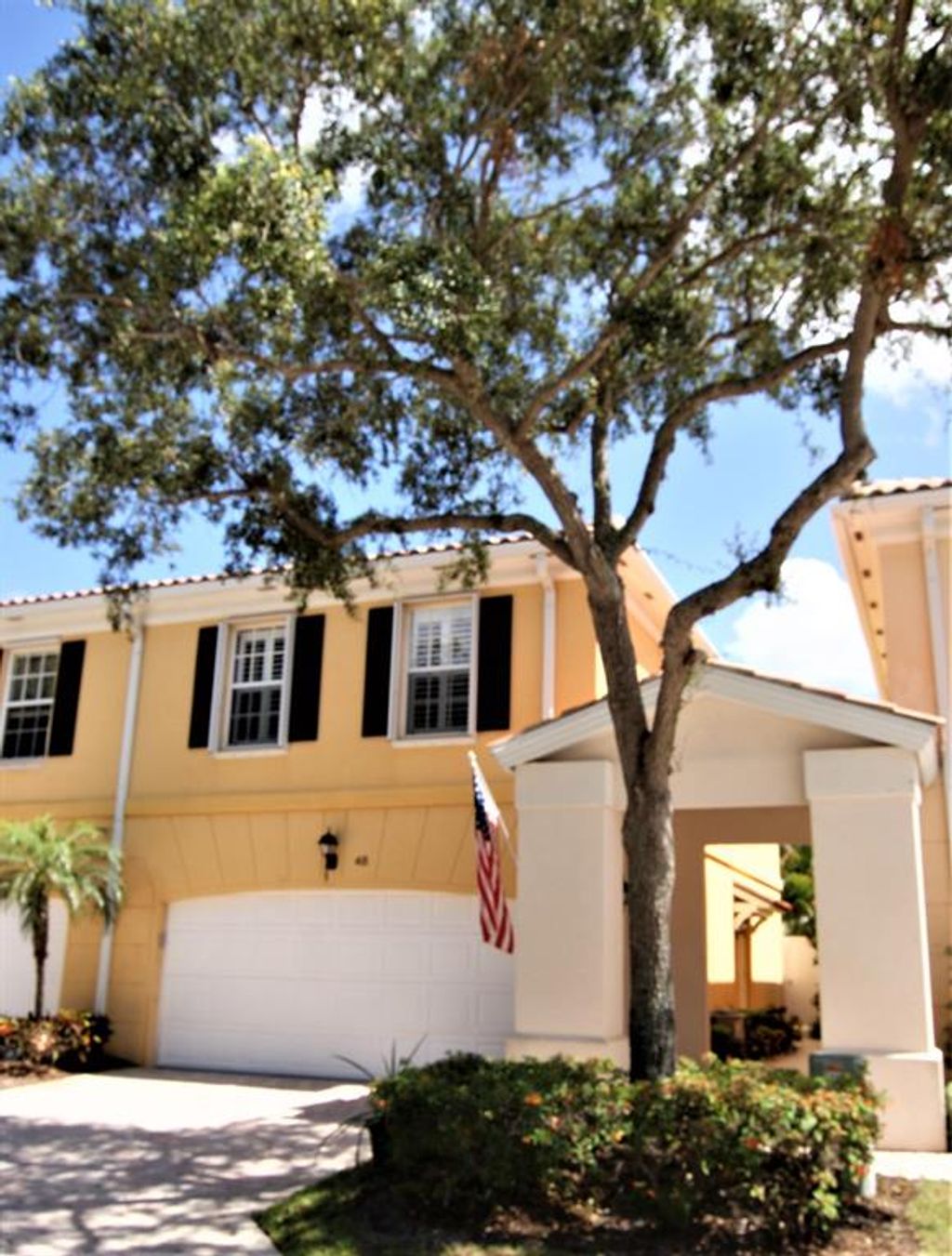 Photo of 48 Laurel Oaks Circle, Tequesta, FL 33469 (MLS # R10718077)