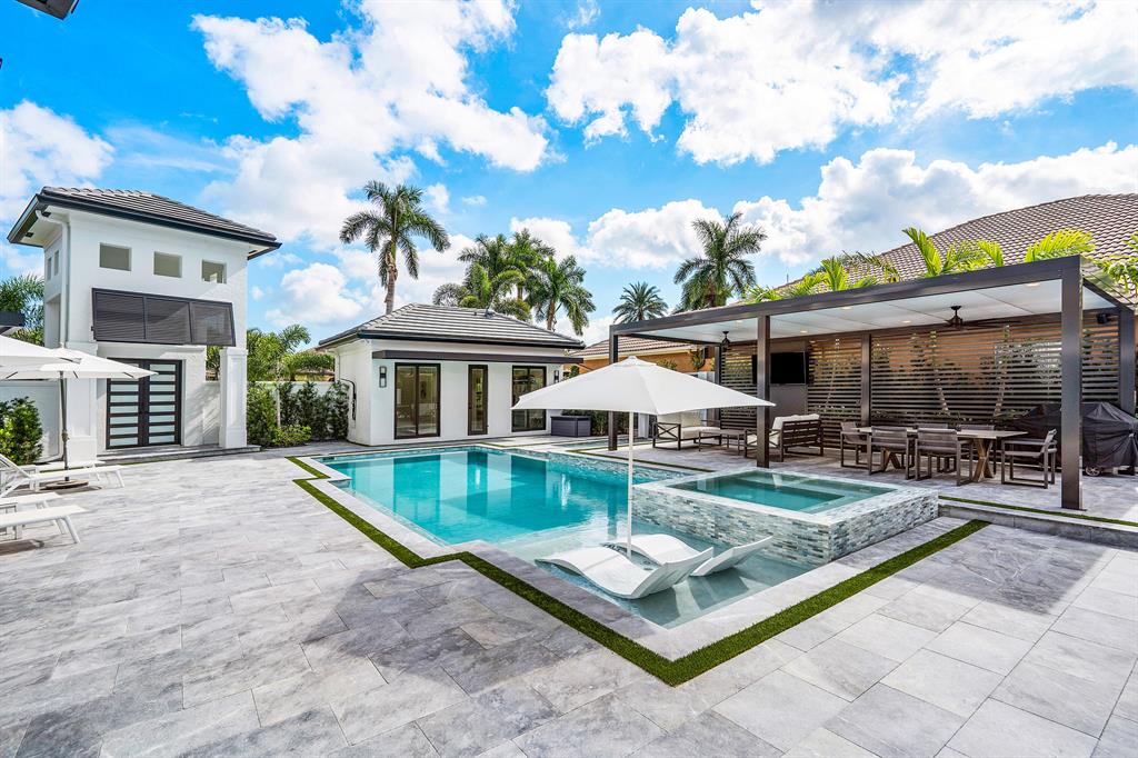 BALLENISLES POD 14 - Residential