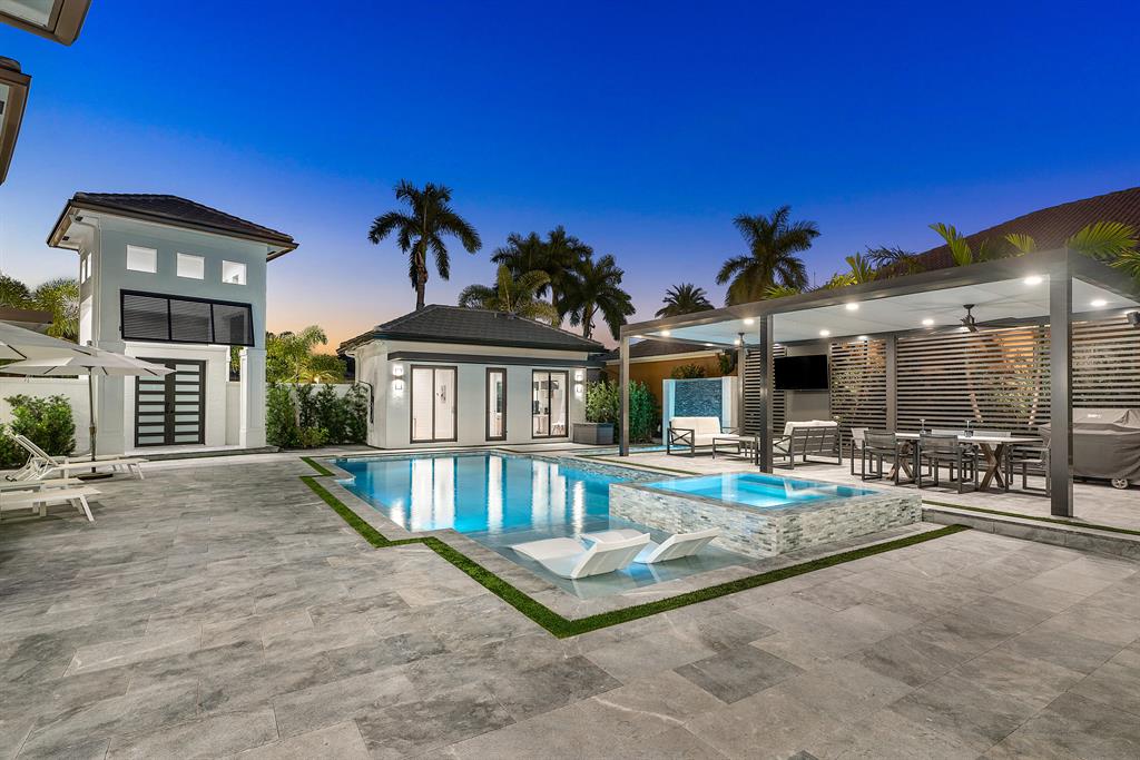 BALLENISLES POD 14 - Residential