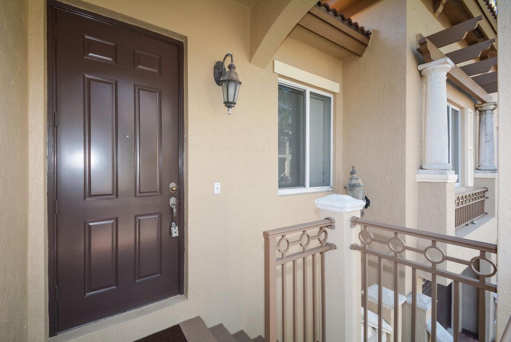 Photo of 3033 Waterside Circle, Boynton Beach, FL 33435 (MLS # R11112155)