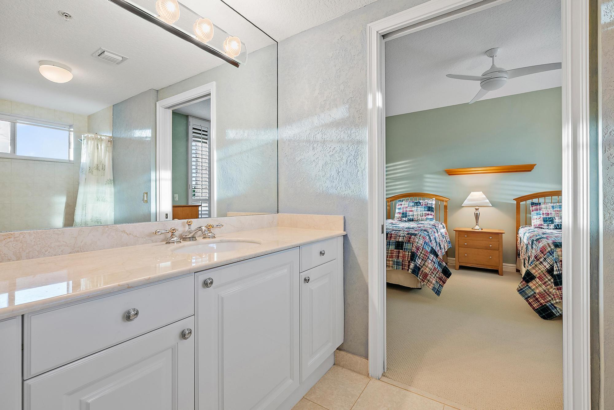 OCEAN ROYALE CONDOMINIUM - Residential