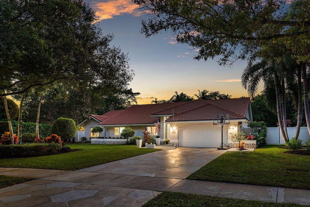 Photo of 3010 Salerno Way, Delray Beach, FL 33445 (MLS # R11118399)