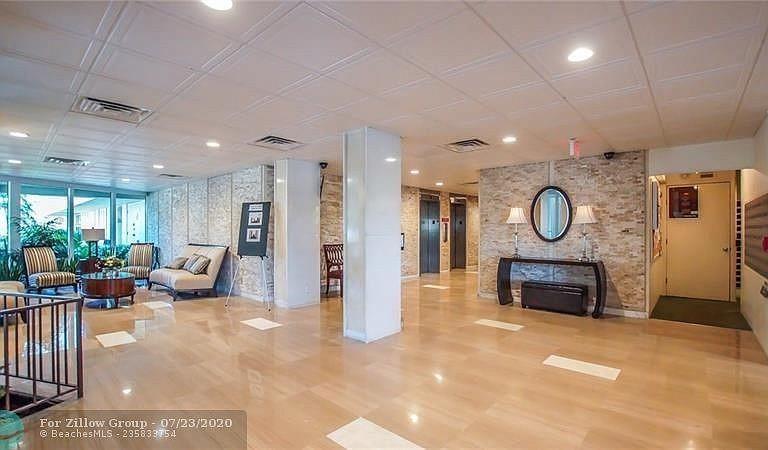 Coral Ridge Towers North - Residential