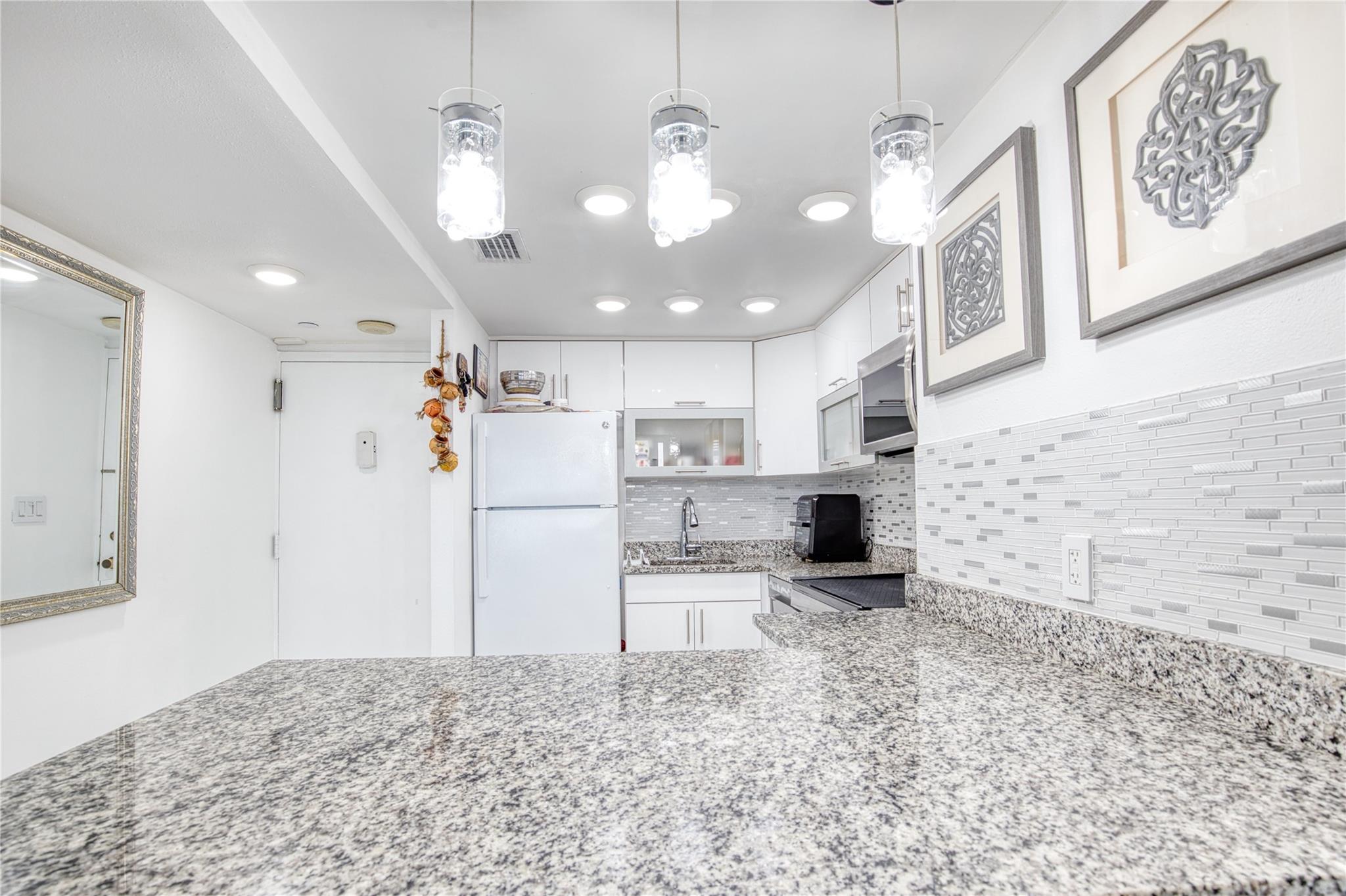 Pompano Beach Club Condo - Residential Lease