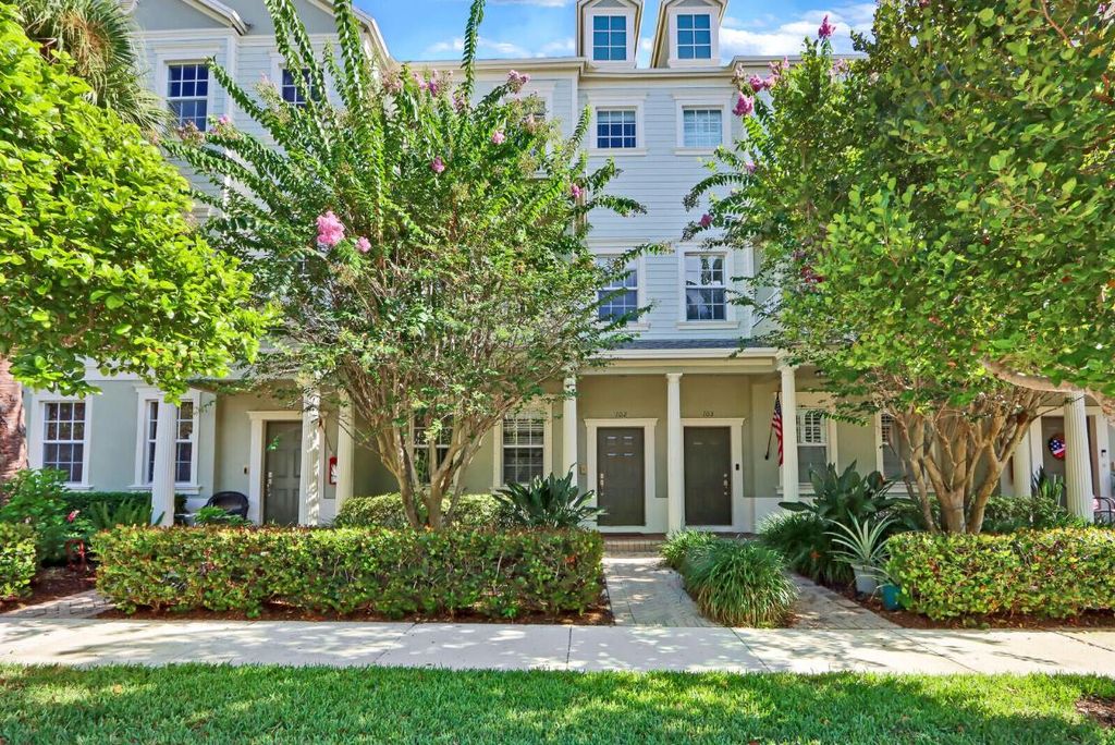 Photo of 111 E Pigeon Plum Drive #102, Jupiter, FL 33458 (MLS # R10963540)