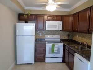 KINGS POINT NORMANDY CONDOS - Residential Lease