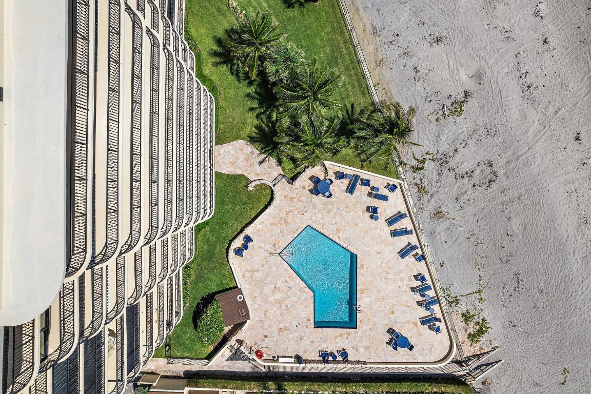 OCEAN TOWERS CONDO APTS - Residential