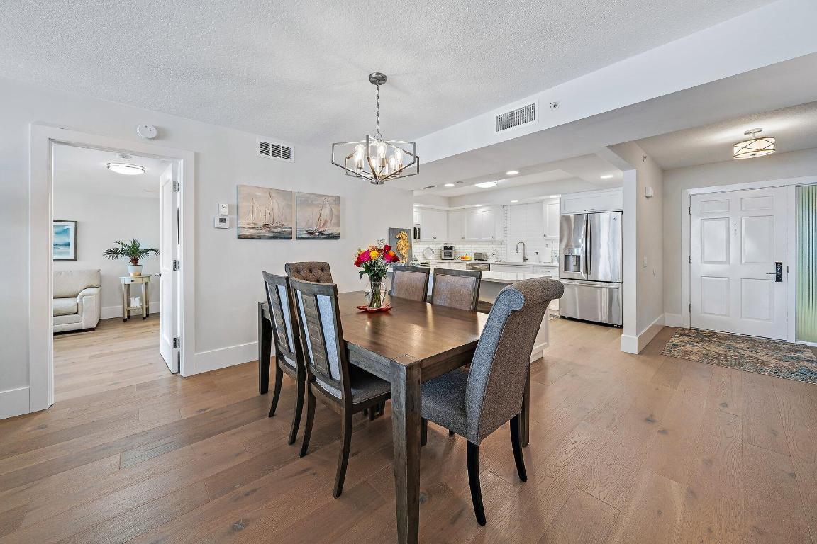 OCEAN TOWERS CONDO APTS - Residential