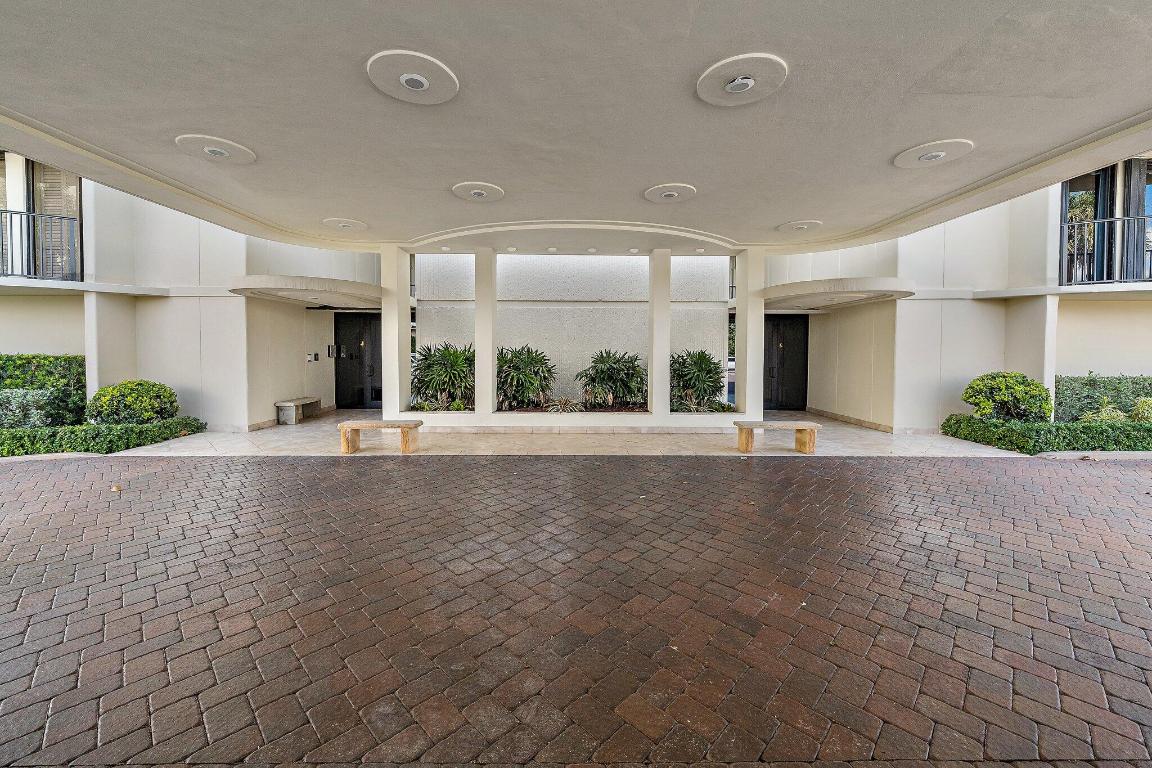 OCEAN TOWERS CONDO APTS - Residential