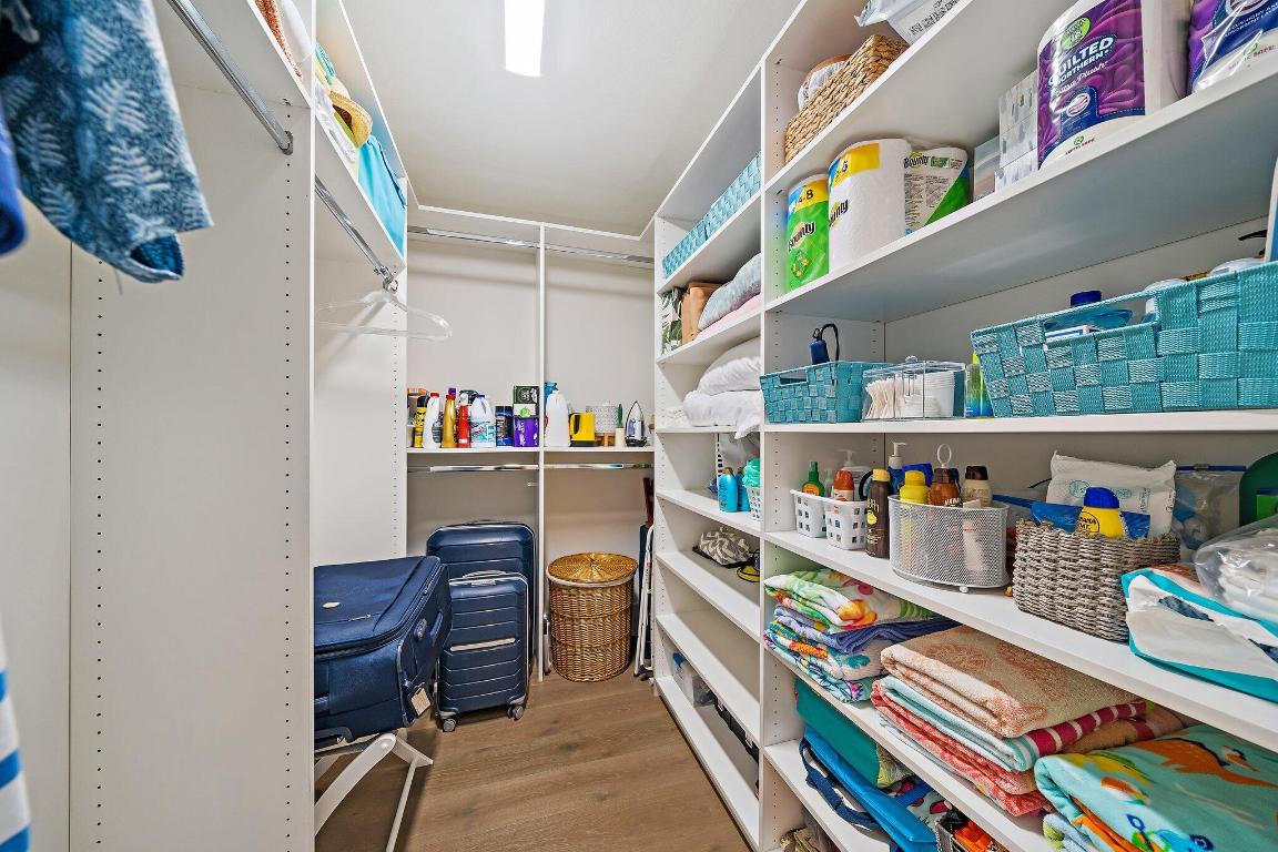 OCEAN TOWERS CONDO APTS - Residential