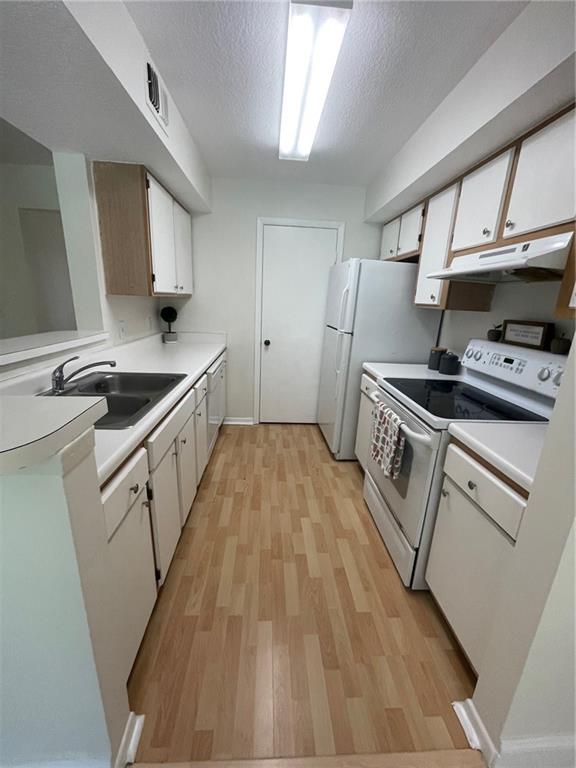 CASABLANCA ISLES - Residential