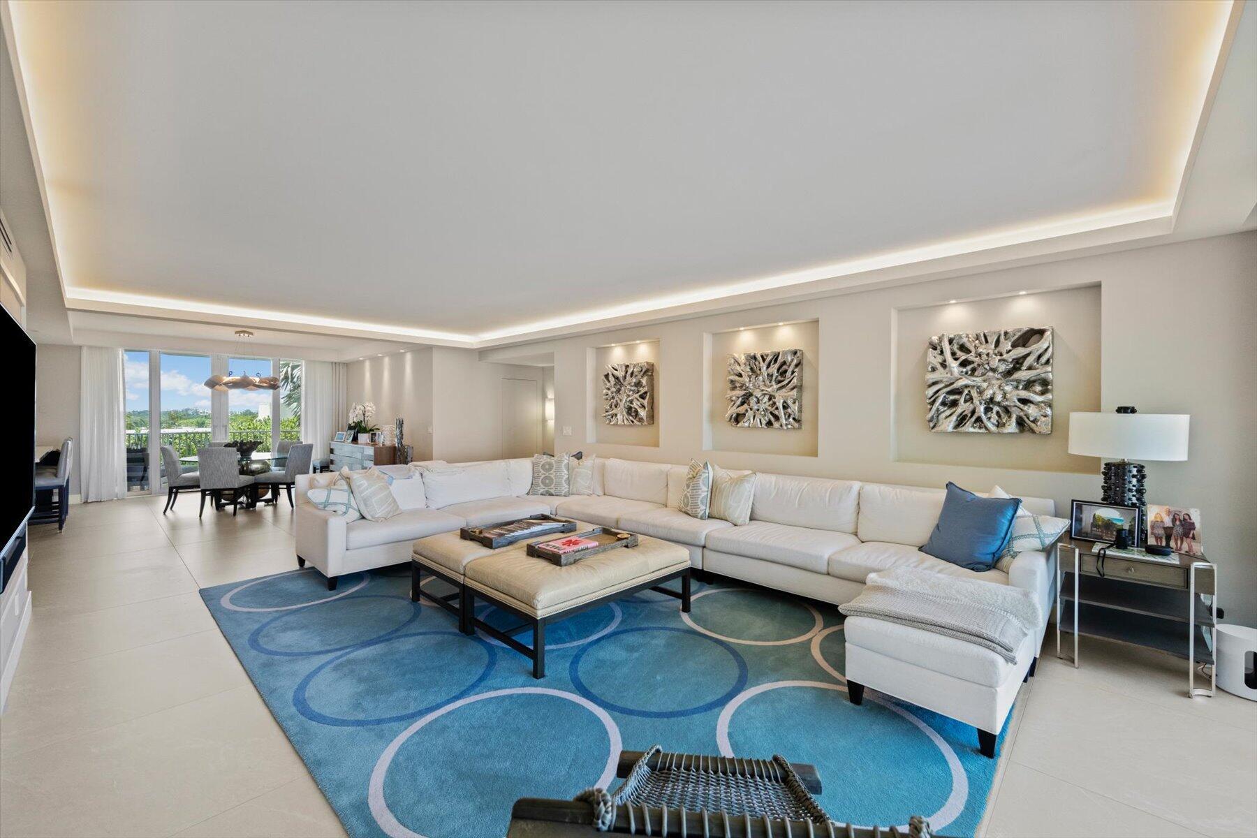 TWENTY FIVE HUNDRED SOUTH - Residential