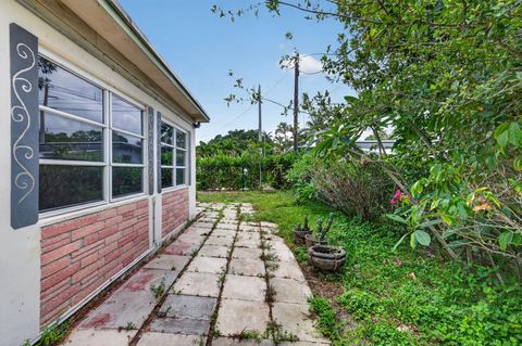 Tiny photo for 841 SW 18th Court, Fort Lauderdale, FL 33315 (MLS # B26035242)