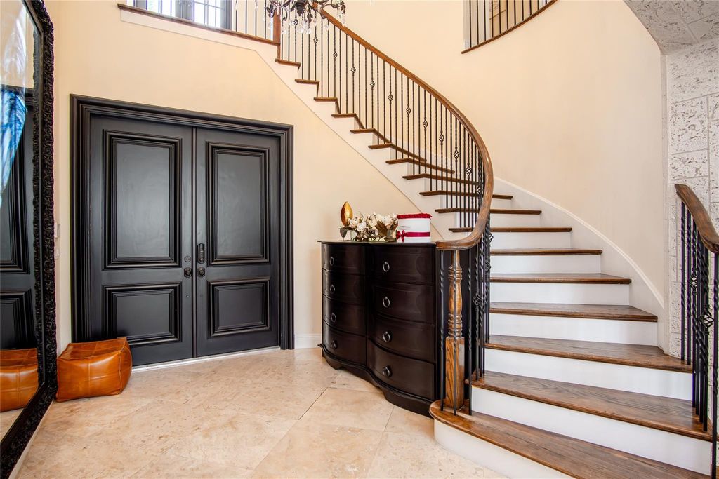 Photo of 17894 Monte Vista Drive, Boca Raton, FL 33496 (MLS # F10447321)